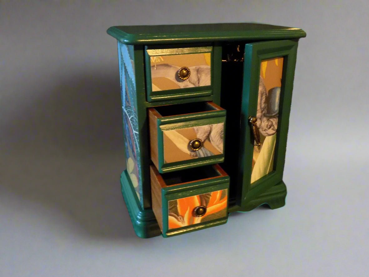 Wonderland Green Jewellery Box (Upcycled MELE)