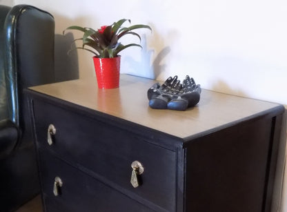 Hackney Carriage | Small & Co | Durable Furniture Paint